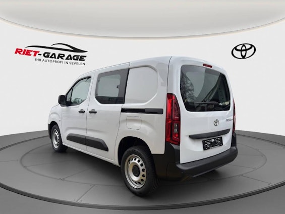 Vehicle image 2 Vehicle image 2