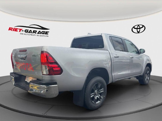 Vehicle image 3 Vehicle image 3