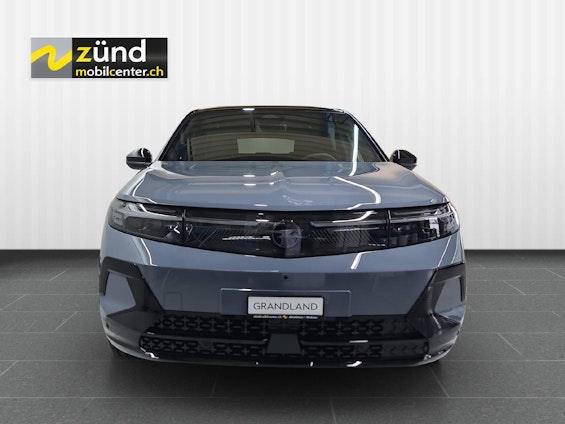 Vehicle image 4 Vehicle image 4