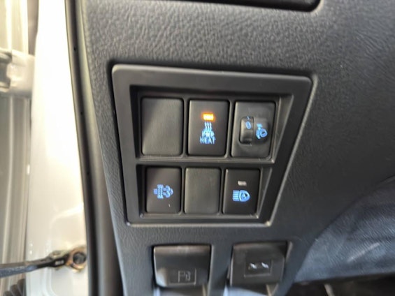 Vehicle image 6 Vehicle image 6