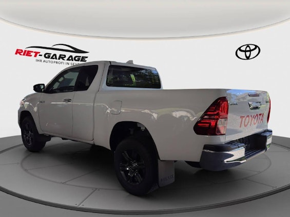 Vehicle image 2 Vehicle image 2