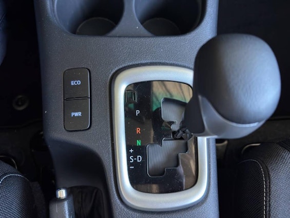 Vehicle image 13 Vehicle image 13