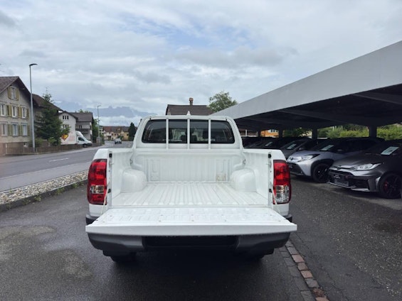 Vehicle image 15 Vehicle image 15