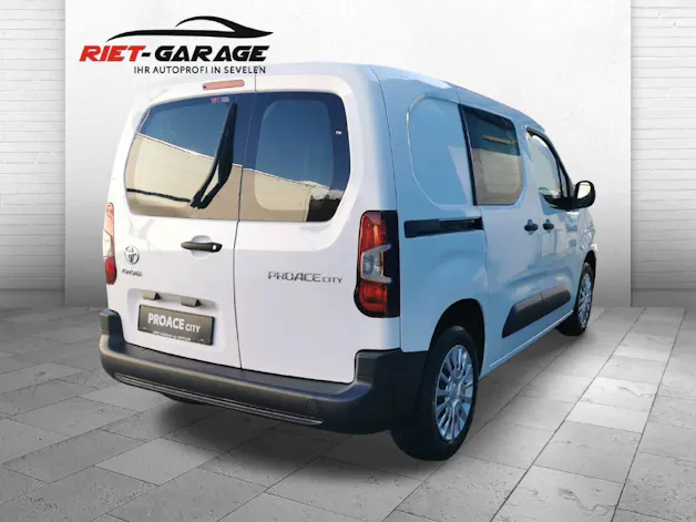 Toyota PROACE CITY Van L1 1.2 Active