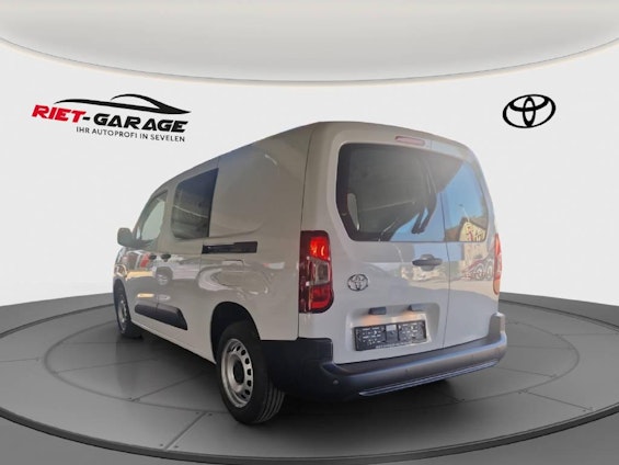 Vehicle image 2 Vehicle image 2