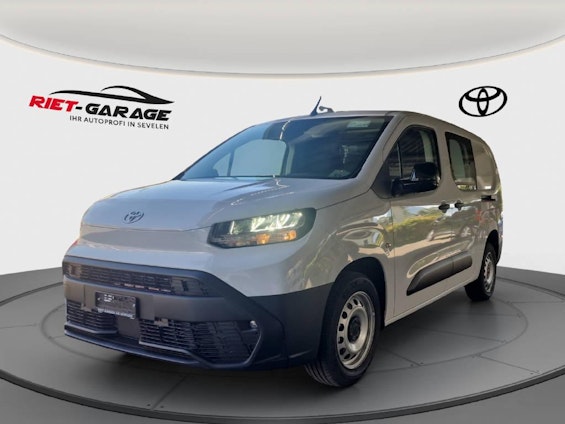 First vehicle image First vehicle image