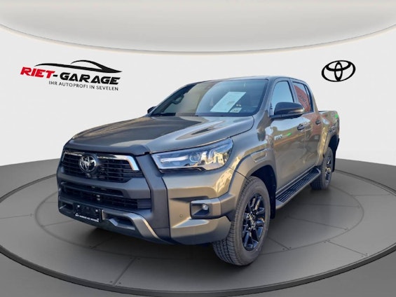 First vehicle image First vehicle image