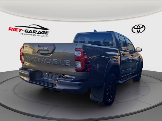 Vehicle image 3 Vehicle image 3