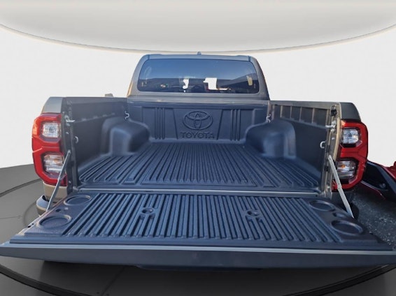 Vehicle image 15 Vehicle image 15