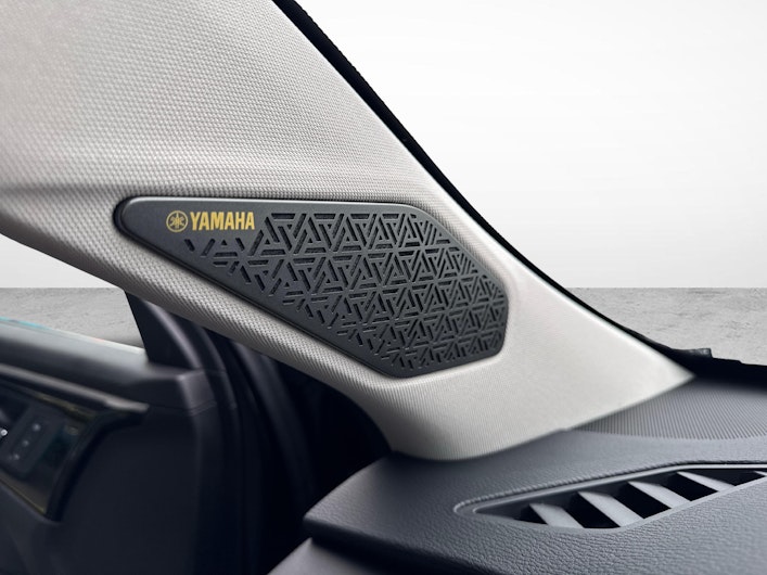 Vehicle image MITSUBISHI OUTLANDER