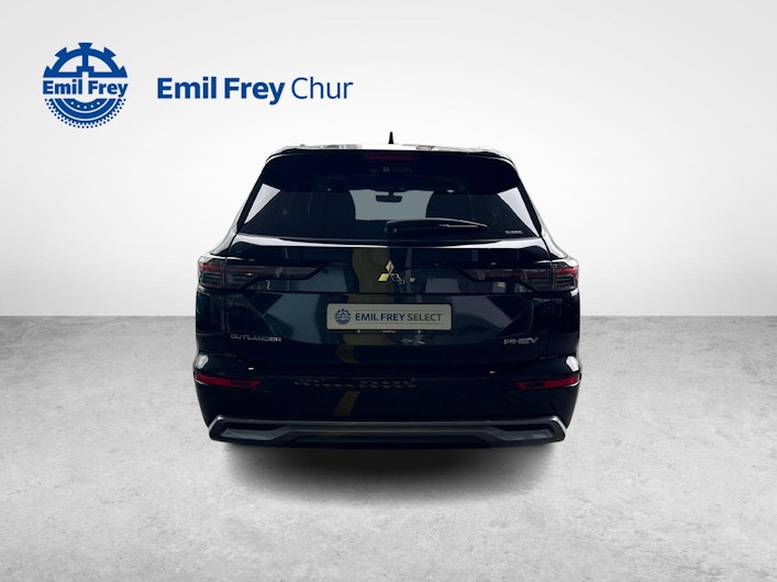 Vehicle image MITSUBISHI OUTLANDER