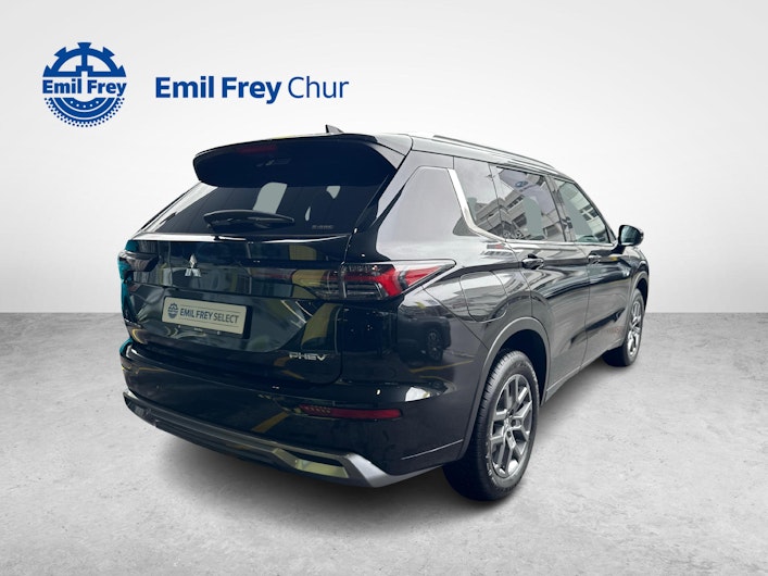 Vehicle image MITSUBISHI OUTLANDER