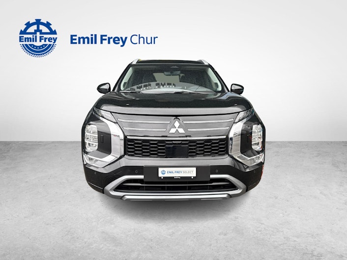 Vehicle image MITSUBISHI OUTLANDER