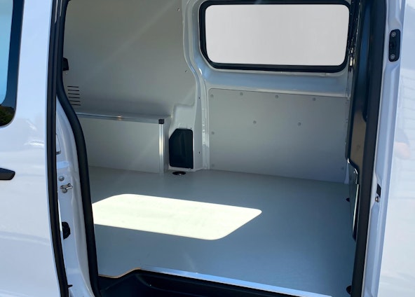 Vehicle image 9 Vehicle image 9