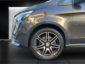 Vehicle image MERCEDES-BENZ V 300 d Exclusive lang Van