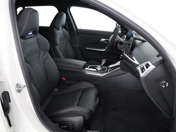 Vehicle image BMW 3 SERIES