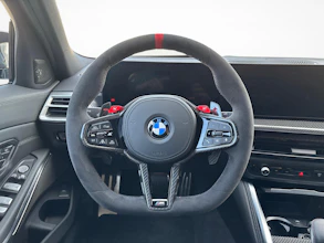 https://vehicle.imgix.net/4062679/d23c15f2-a89c-4c0c-8ecf-912c7ee05c6d.jpg