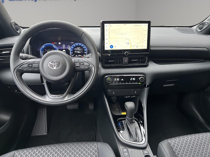 Vehicle image TOYOTA YARIS