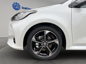 Vehicle image TOYOTA Yaris 1.5 VVT-i HSD Premium