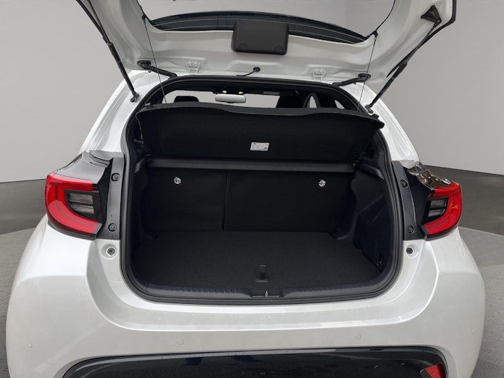 Vehicle image TOYOTA YARIS