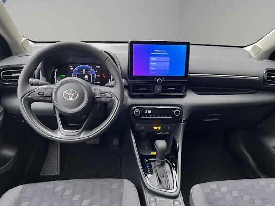 Vehicle image 3 Vehicle image 3