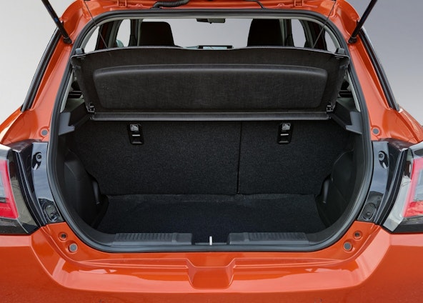 Vehicle image 17 Vehicle image 17