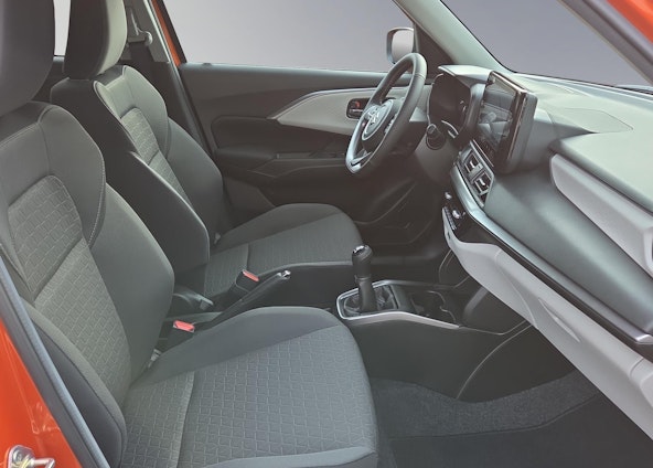 Vehicle image 15 Vehicle image 15