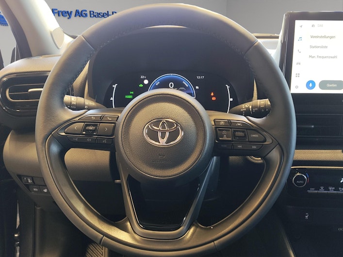 Vehicle image TOYOTA YARIS