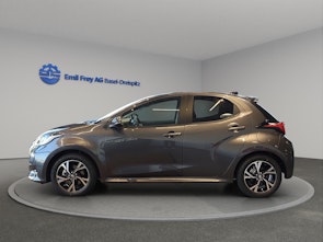 Vehicle image TOYOTA Yaris 1.5 VVT-i HSD Trend