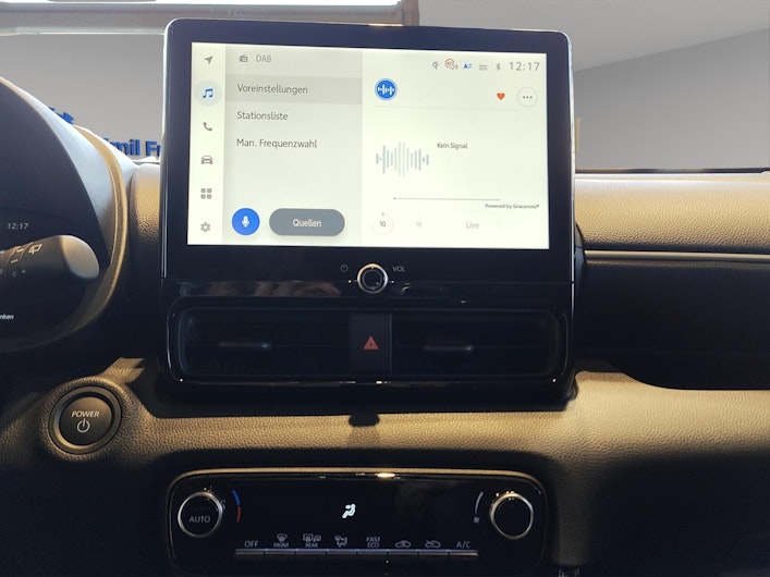 Vehicle image TOYOTA YARIS