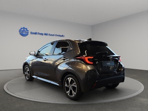 Vehicle image TOYOTA Yaris 1.5 VVT-i HSD Trend