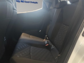 Vehicle image TOYOTA Yaris 1.5 VVT-i HSD Comfort