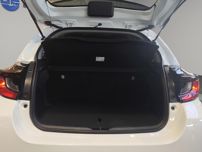 Vehicle image TOYOTA YARIS