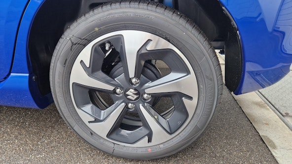 Vehicle image 12 Vehicle image 12