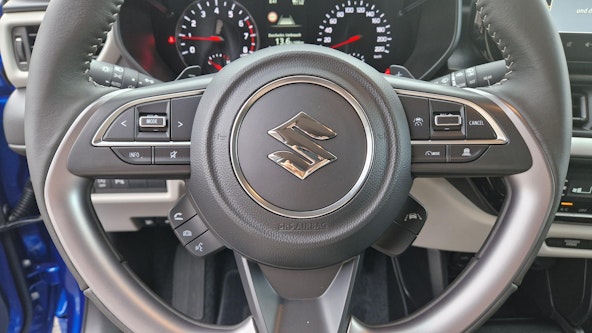 Vehicle image 9 Vehicle image 9