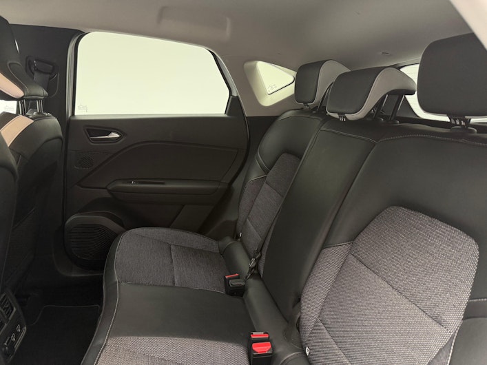 Vehicle image MITSUBISHI ASX