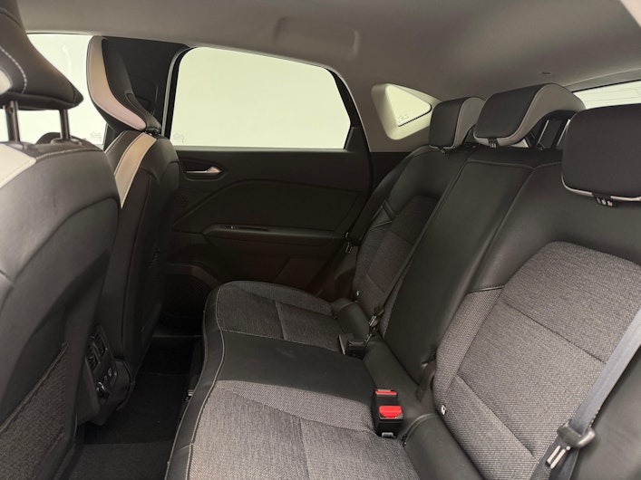 Vehicle image MITSUBISHI ASX