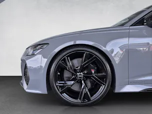 Audi RS6 Avant 4.0 V8 TFSI quattro T-Tronic