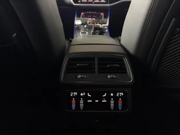Audi RS6 Avant 4.0 V8 TFSI quattro T-Tronic