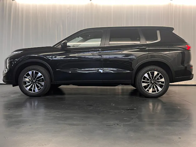 Mitsubishi Outlander 2.4 PHEV Invite 4x4