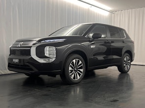 Vehicle image MITSUBISHI Outlander 2.4 PHEV Invite 4x4