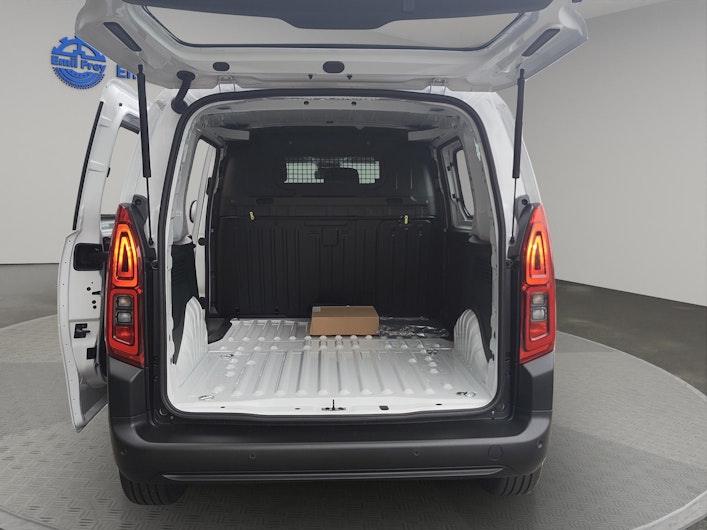 Vehicle image TOYOTA PROACE CITY