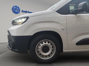 Vehicle image TOYOTA PROACE CITY Van L1 52KWh Active