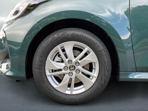 Vehicle image 4 Vehicle image 4