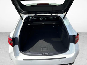 https://vehicle.imgix.net/4062889/f58a131e-316d-477a-ab3c-50d46d1ac2b8.jpg