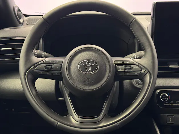Toyota Yaris 1.5 VVT-i HSD Premium