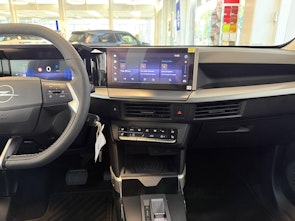 Vehicle image OPEL Frontera 1.2 T HEV 145 GS