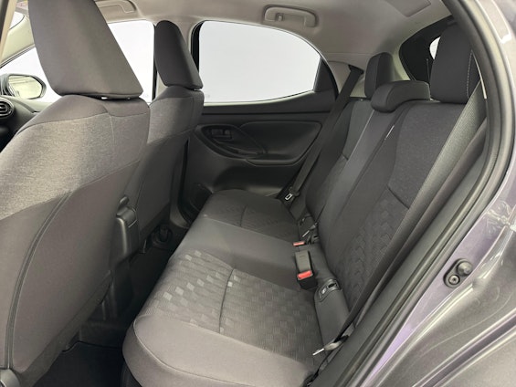 Vehicle image 9 Vehicle image 9