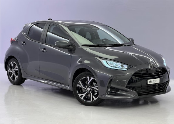 First vehicle image First vehicle image