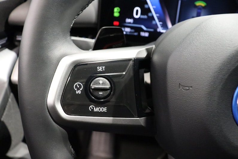 Vehicle image BMW 5 SERIES